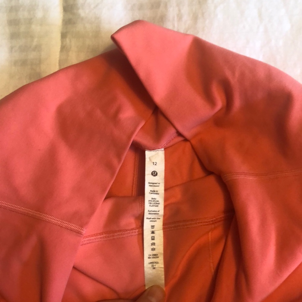 LuLu Lemon 7/8 Align leggings, beautiful orange color. EUC, original size tag!